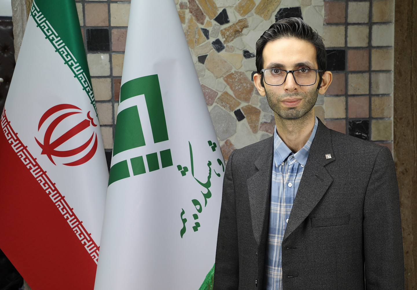 وحیدرضا امیرنگهبان فراهانی